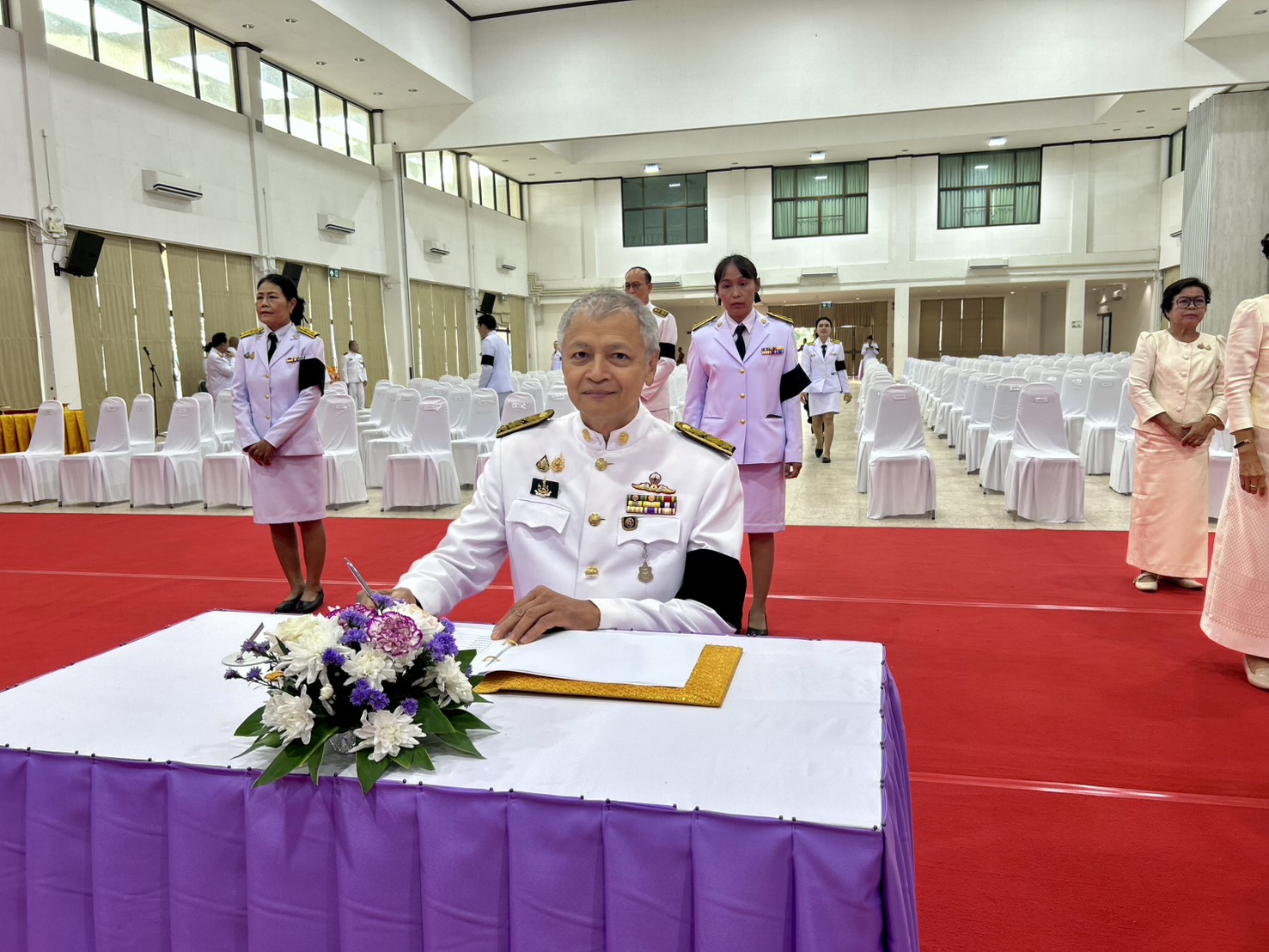 title - ส.ป.ก.อำนาจเจริญ ร่วมพิธีลงนามถวายพระพรชัยมงคล เจริญพระพุทธมนต์และทำบุญตักบาตร ถวายเป็นพระราชกุศล เนื่องในโอกาสวันเฉลิมพระชนมพรรษา สมเด็จพระนางเจ้าฯ พระบรมราชินี 
